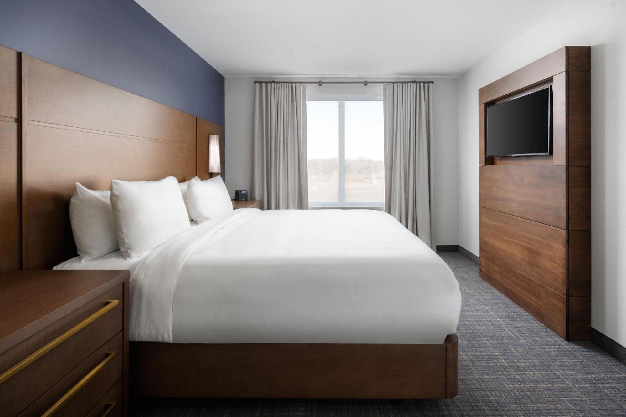 Hotel By Marriott Tampa Wesley Chapel