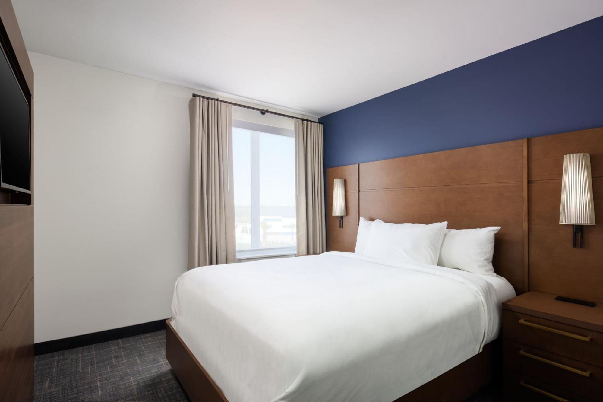 By Marriott Tampa Hotel