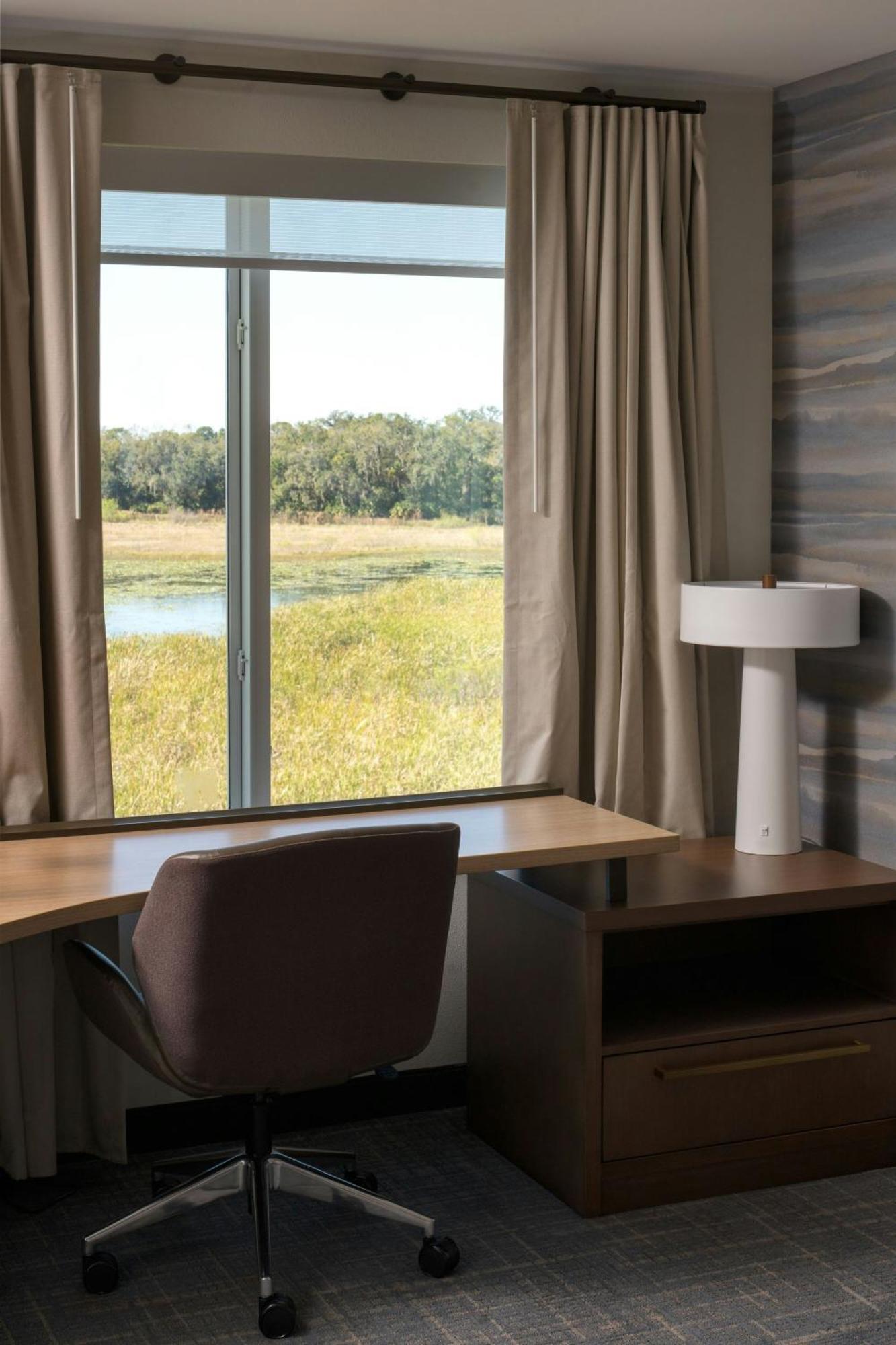 Hotel By Marriott Tampa Wesley Chapel